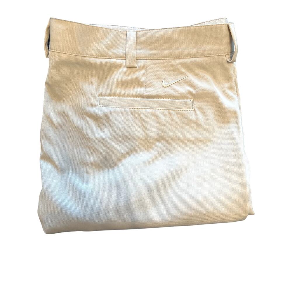 Nike Golf Shorts Mens 38 Flat Front Dry Fit Beige Chino Style